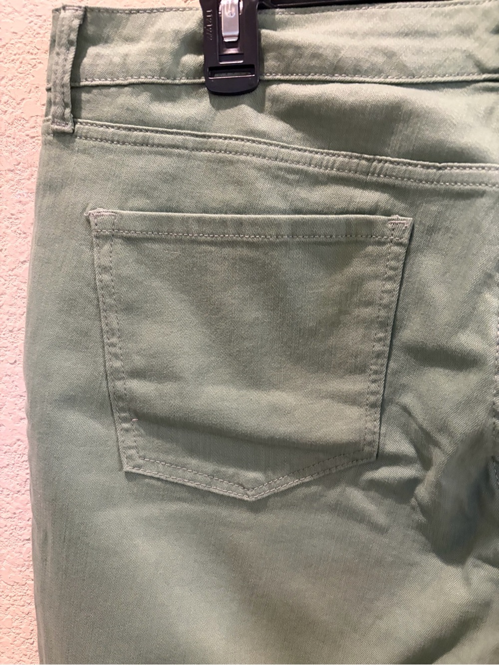 Nine West Christie Capri Jeans. NWT - Picture 4 of 5